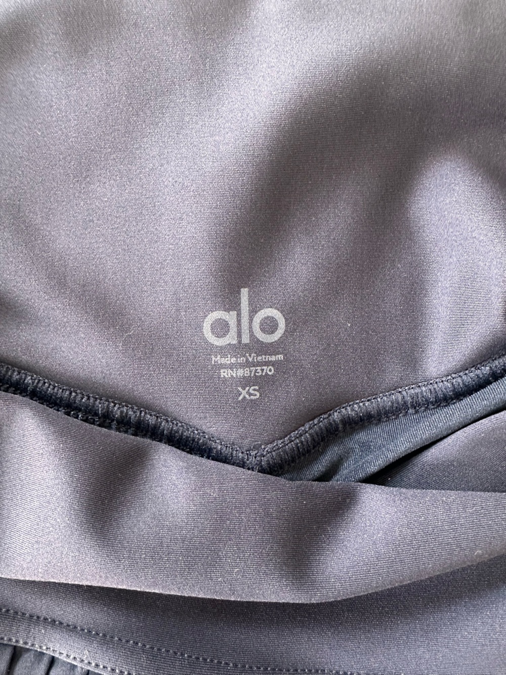 ALO Yoga Navy Pleated Skirt and Cropped Shirt Set - Picture 3 of 4